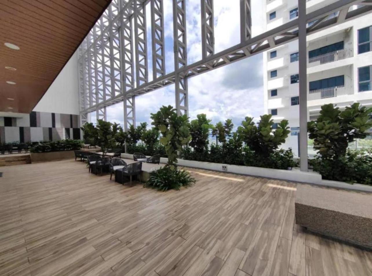 קואלה לומפור The Infinitum Kualalumpur Skypool Hotel מראה חיצוני תמונה
