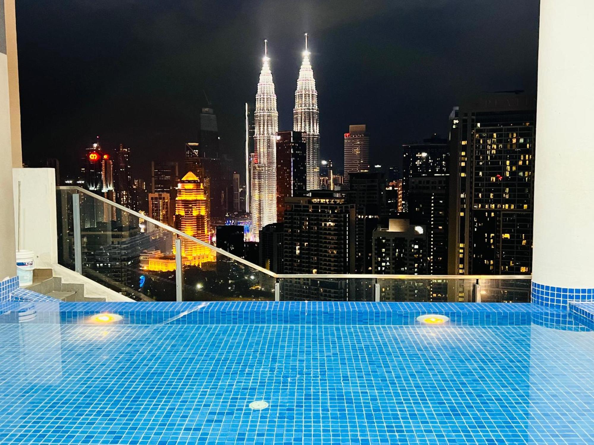 קואלה לומפור The Infinitum Kualalumpur Skypool Hotel מראה חיצוני תמונה